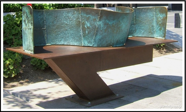 Wavy Seat Granada